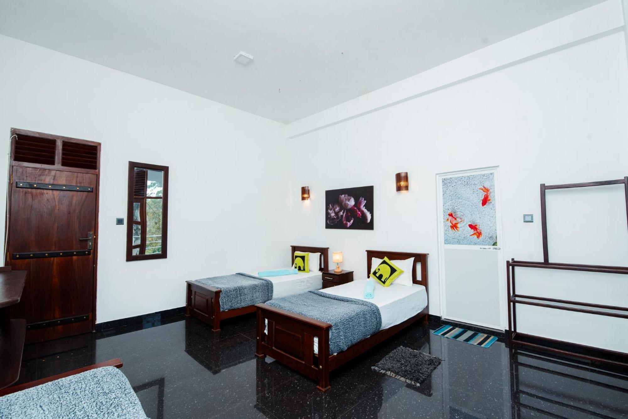 Adams Peak Inn Nallathanniya Kültér fotó