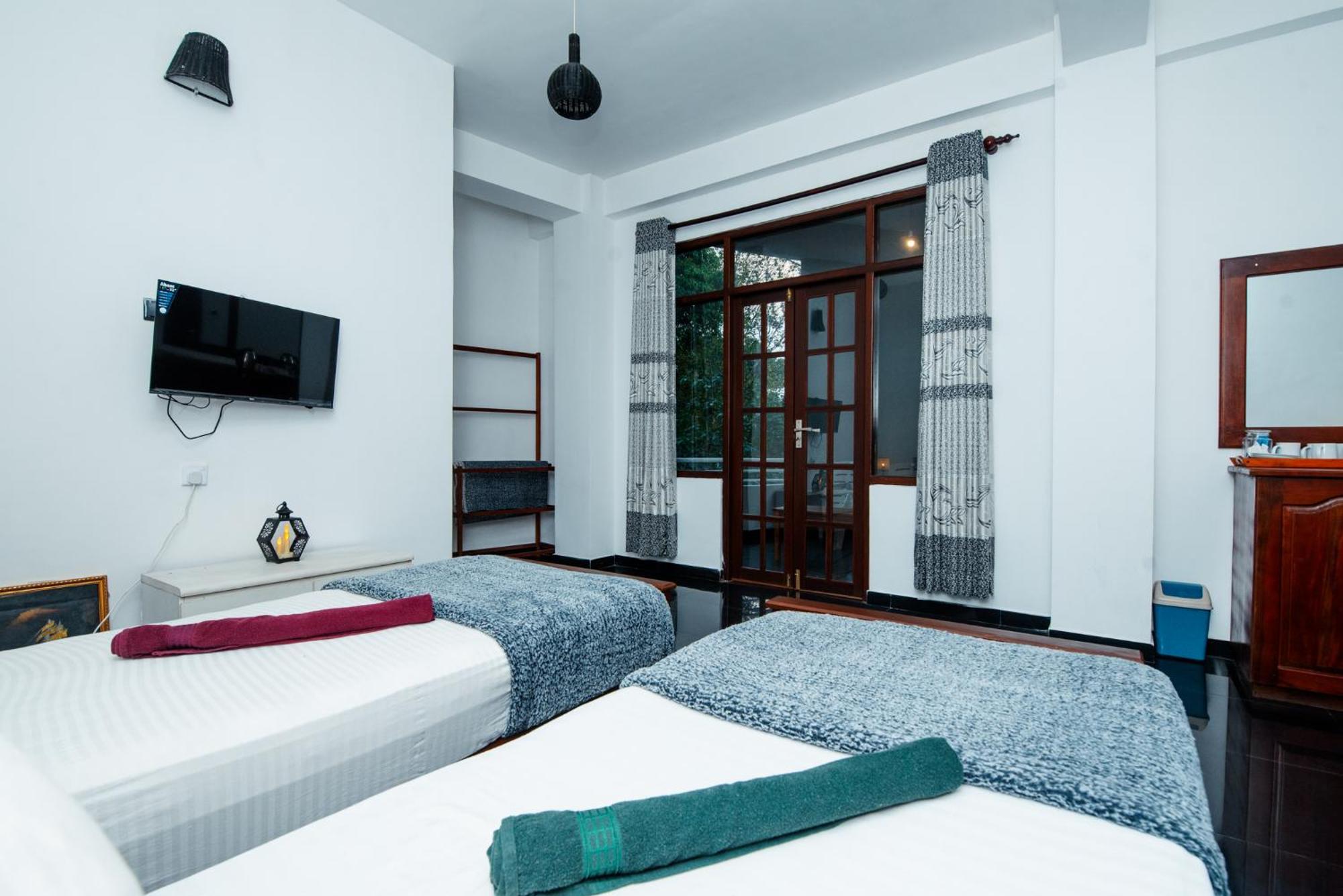 Adams Peak Inn Nallathanniya Kültér fotó