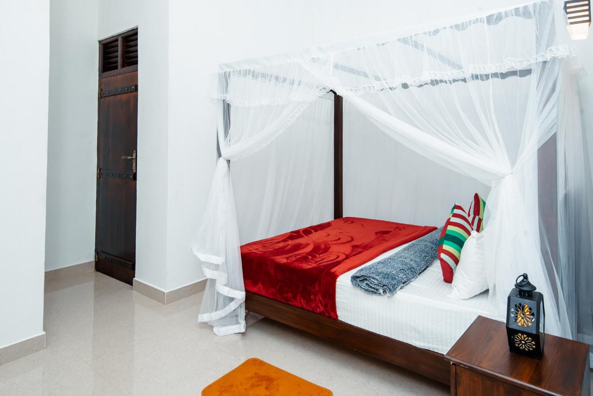 Adams Peak Inn Nallathanniya Kültér fotó