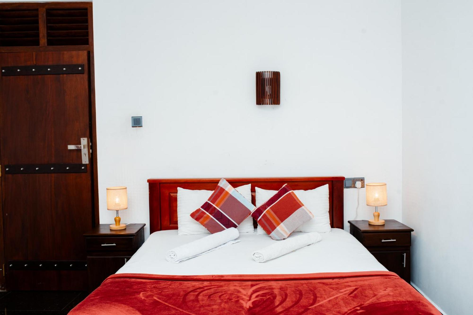 Adams Peak Inn Nallathanniya Kültér fotó