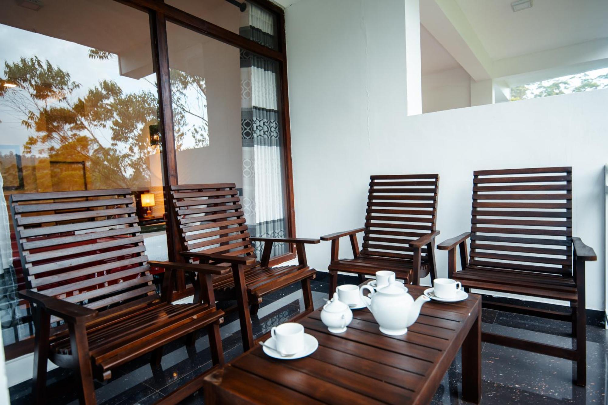 Adams Peak Inn Nallathanniya Kültér fotó