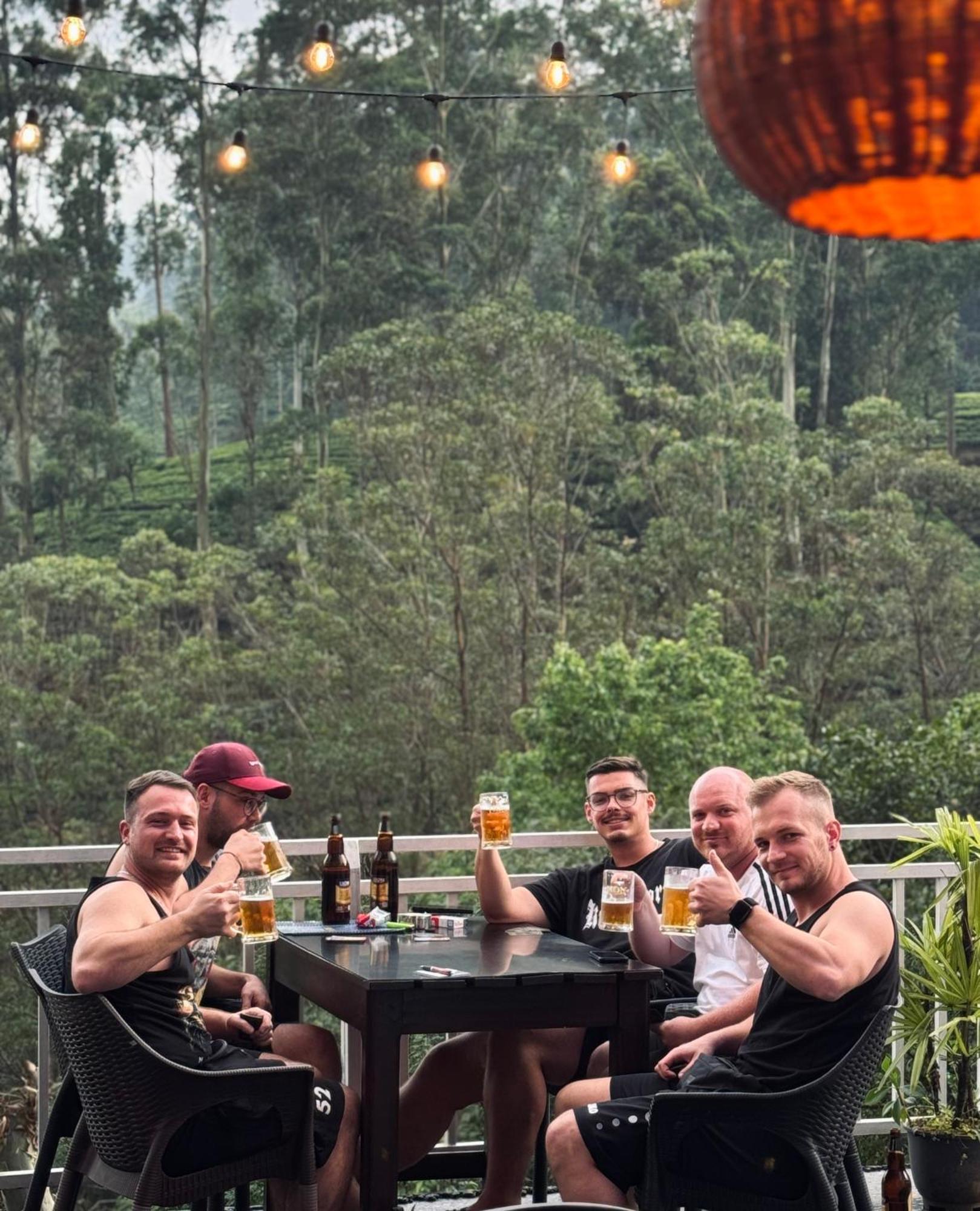 Adams Peak Inn Nallathanniya Kültér fotó
